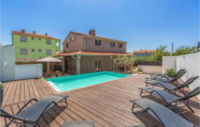 Stunning Apartment In Medulin With Wifi